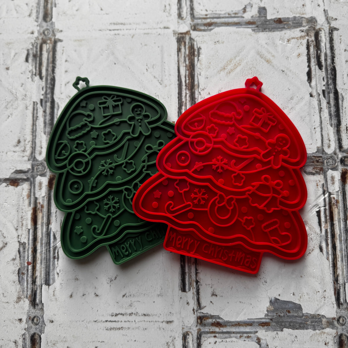 Christmas Tree Shaped Lick Mat / Slow Feeder