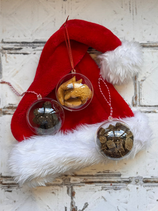 Xmas Treat Bauble with ribbon